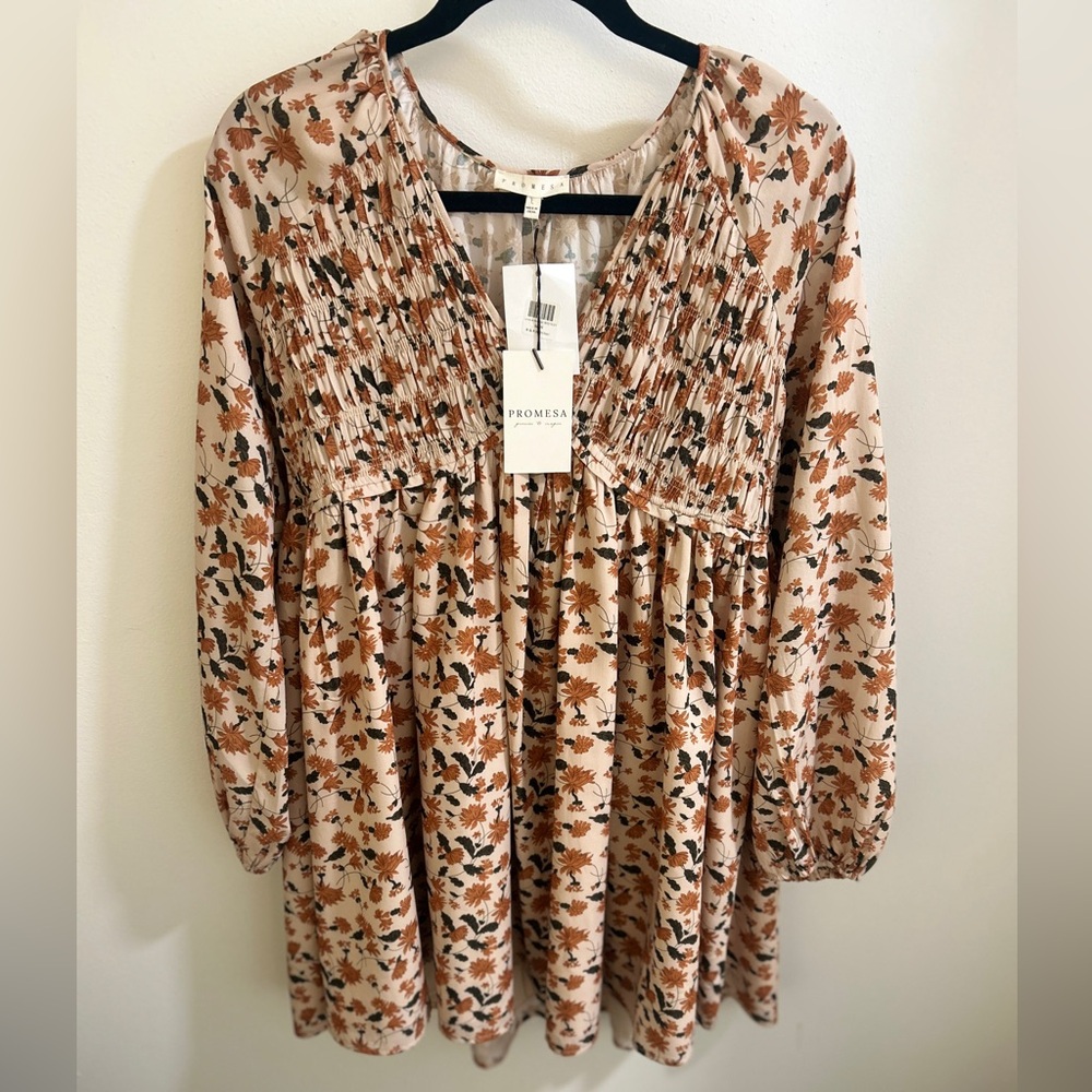 Promesa Beige Floral Smocked V Neck Bubble Sleeve Babydoll Dress (Large)
